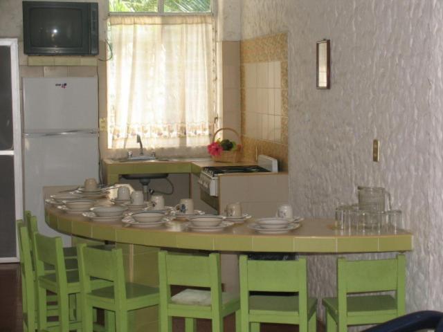 Hotel Y Suites Bugambilias Rincon de Guayabitos Szoba fotó
