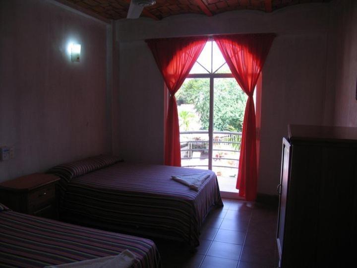 Hotel Y Suites Bugambilias Rincon de Guayabitos Kültér fotó