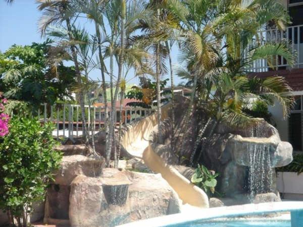Hotel Y Suites Bugambilias Rincon de Guayabitos Kültér fotó