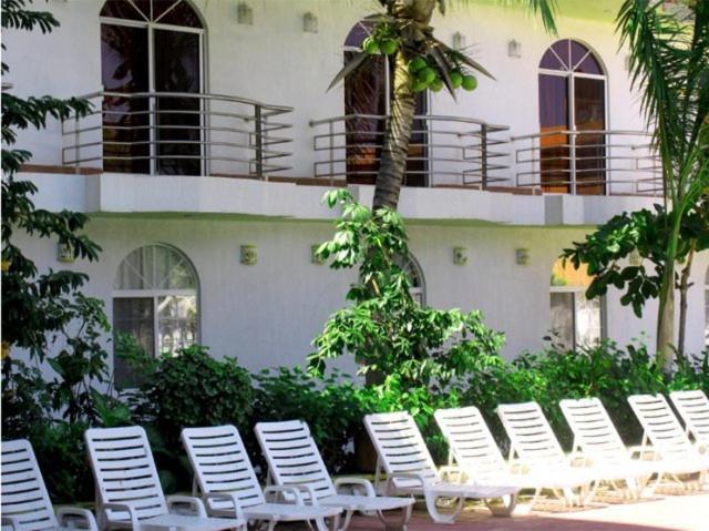 Hotel Y Suites Bugambilias Rincon de Guayabitos Kültér fotó