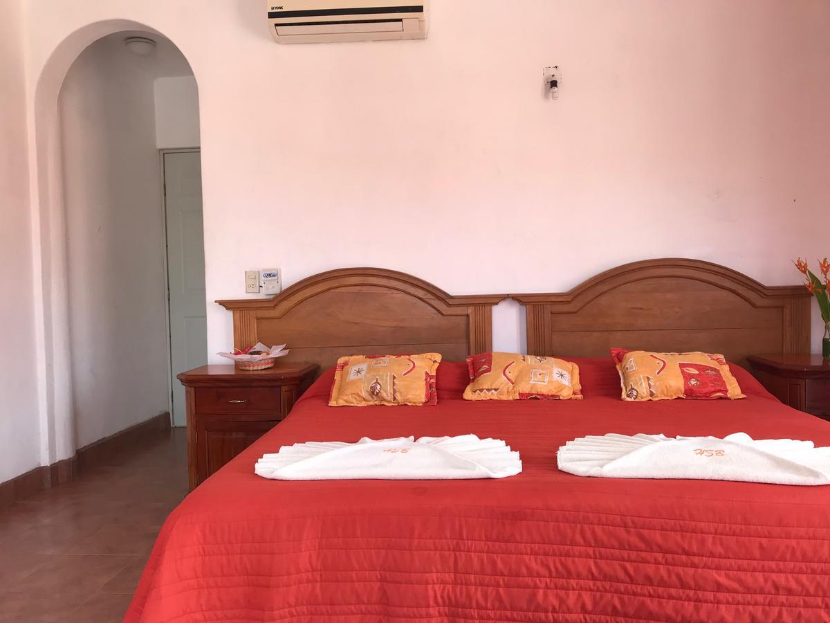 Hotel Y Suites Bugambilias Rincon de Guayabitos Kültér fotó